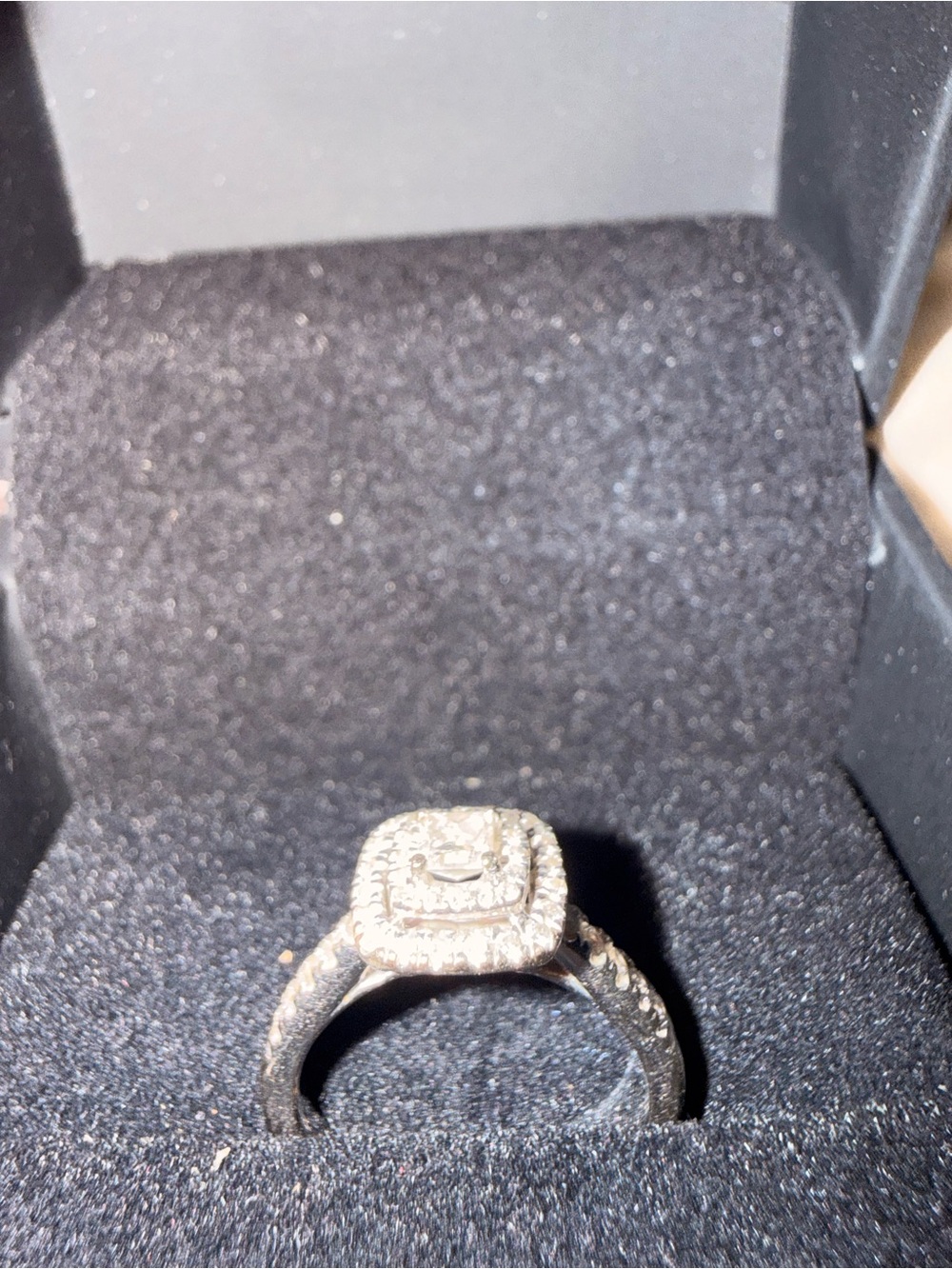 Kay Jewelers Dimond engagement ring 1/2 carat